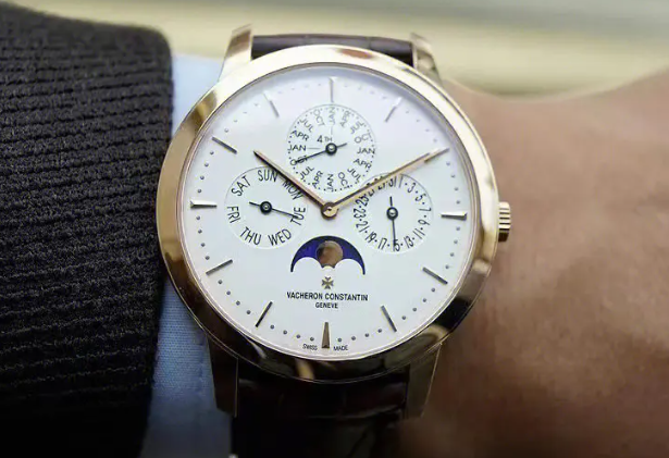 江诗丹顿手表表针生锈：星辰指引下的专业修复之道